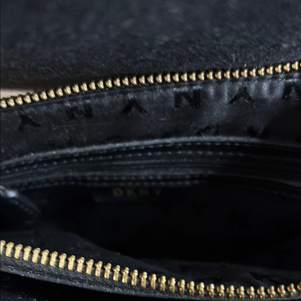 DKNY Black Quilted Crossbody Bag - Picture 5 of 8